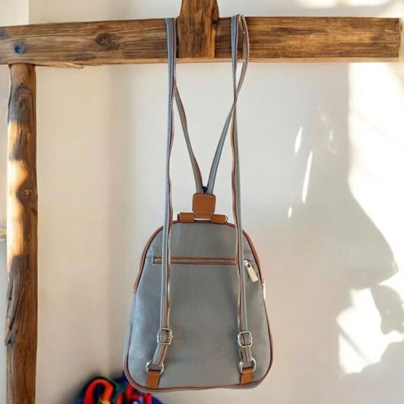 NWT Gorgeous Valentina Tan Italian Genuine Leather Convertible Sling Backpack Ba main image 5
